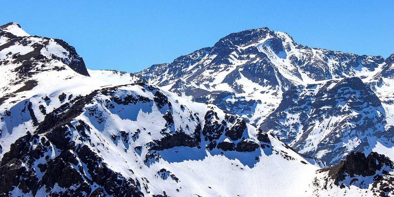 激光切割与加工技术如何满足航空航天发动机叶片冷却孔的高精度要求