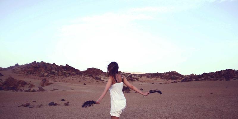 飞秒激光技术革新：从激光切割到SMILE手术，探秘眼科屈光手术的精准与安全